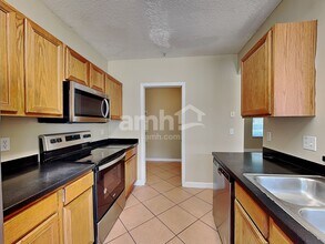 8517 Saratoga Inlet Dr in Orlando, FL - Foto de edificio - Building Photo