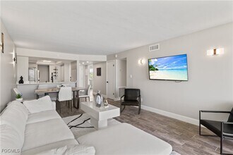 25804 Cockleshell Dr in Bonita Springs, FL - Building Photo - Building Photo