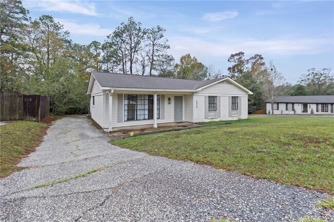 5925 Couton Dr in Mobile, AL - Building Photo - Building Photo
