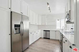930 3rd St in Santa Monica, CA - Building Photo - Building Photo