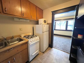 1134 W Center St-Unit -A1134-5 in Rochester, MN - Foto de edificio - Building Photo