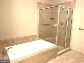 527 Carson Terrace in Huntingdon Valley, PA - Building Photo - Building Photo