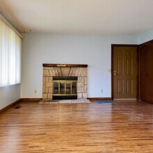 5411 72nd circle n in Brooklyn Center, MN - Building Photo - Building Photo