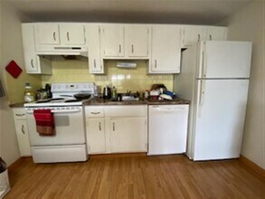 94 Beacon St, Unit 67 in Somerville, MA - Foto de edificio - Building Photo