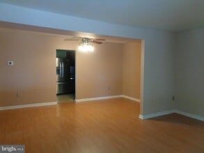 84 Transverse Ave in Middle River, MD - Foto de edificio - Building Photo