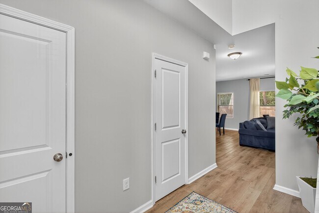 3333 Cascade Parc Blvd SW in Atlanta, GA - Building Photo - Building Photo