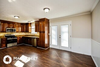 90 Lakefront Dr in Covington, GA - Building Photo - Building Photo