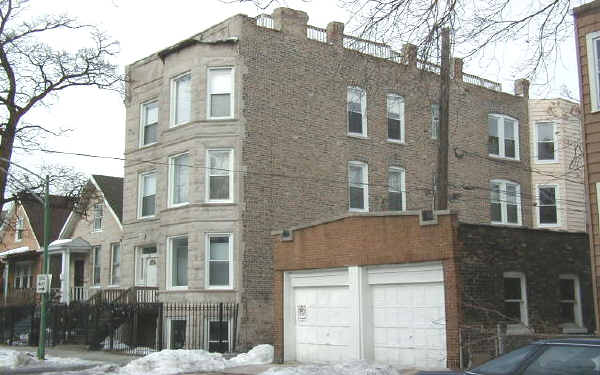 2312 W Dickens Ave in Chicago, IL - Building Photo