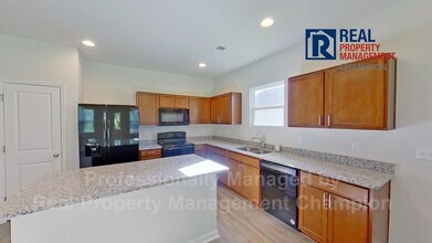 7363 Bellacroft Dr in Leland, NC - Building Photo - Building Photo