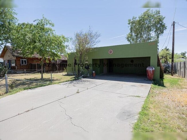 property at 1423 E Virginia Ave