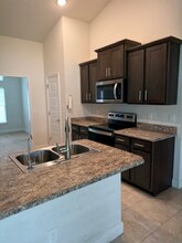 131 NW 42nd Pl in Ocala, FL - Foto de edificio - Building Photo