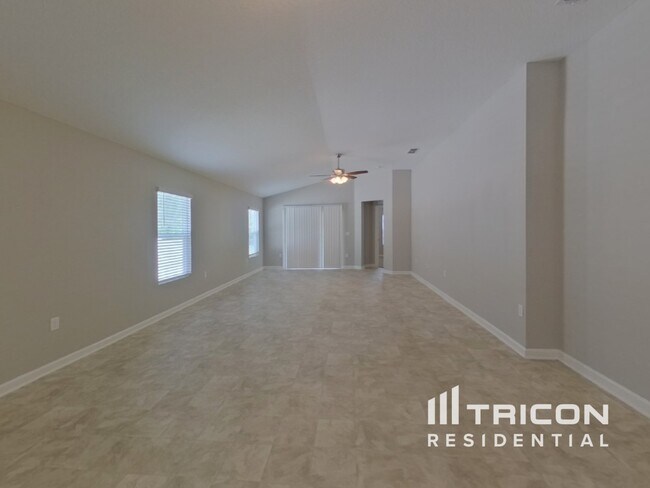 1905 Constitutional Republic Pl in Jacksonville, FL - Foto de edificio - Building Photo