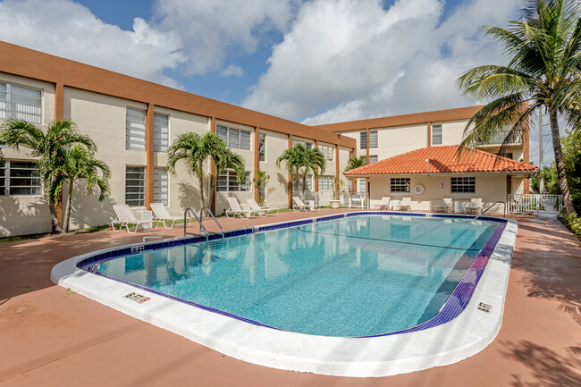 Las Brisas Gardens Apartments