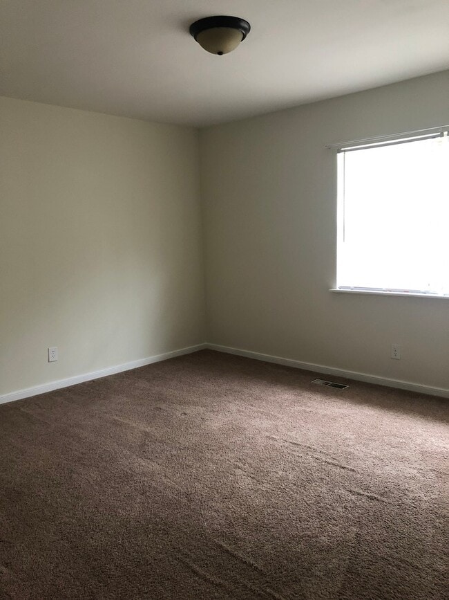 property at 212 E Cadbury Dr