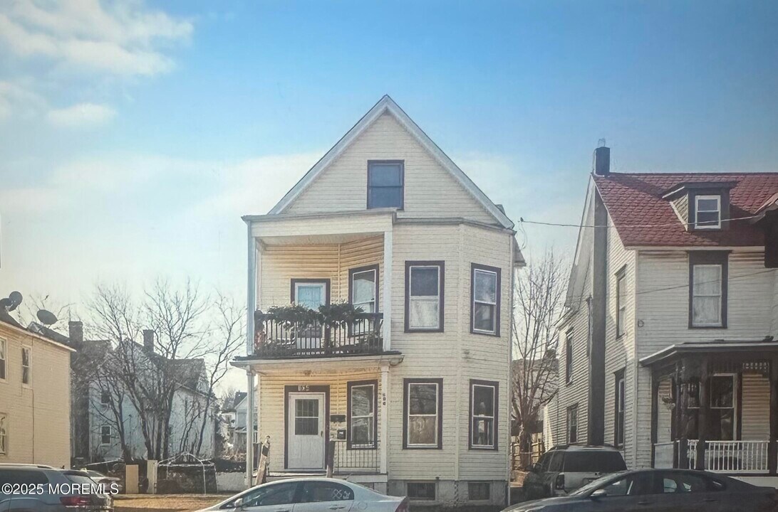 104 Welton St in New Brunswick, NJ - Building Photo