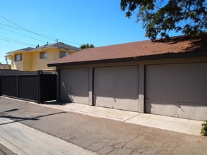 730 N Claudina St in Anaheim, CA - Building Photo - Building Photo