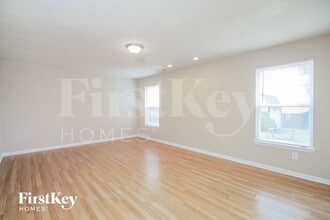 220 Woodstream Ct in Greenfield, IN - Building Photo - Building Photo