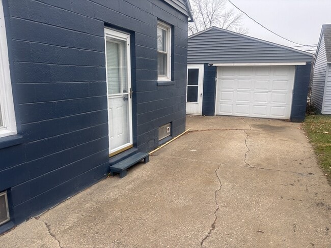 1909 Williams Blvd SW in Cedar Rapids, IA - Building Photo - Building Photo