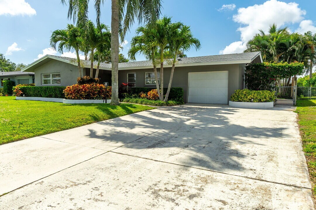 4370 Flax Ct in Palm Beach Gardens, FL - Building Photo