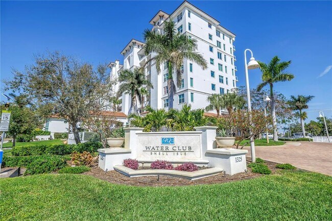 property at 1325 Snell Isle Blvd NE