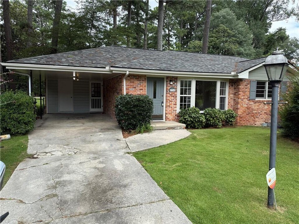 2336 Arrow Cir in Chamblee, GA - Building Photo