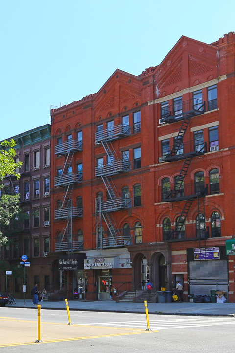 1987 Adam C Powell Blvd in New York, NY - Foto de edificio