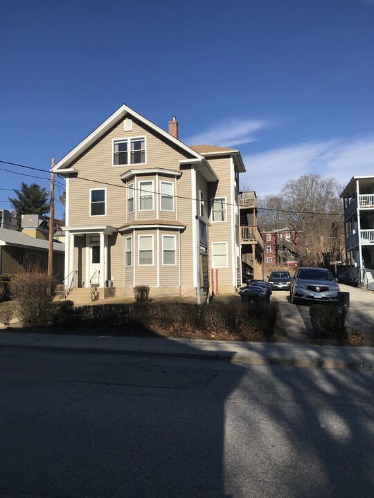 237 Valley St, Unit #20 in Willimantic, CT - Building Photo