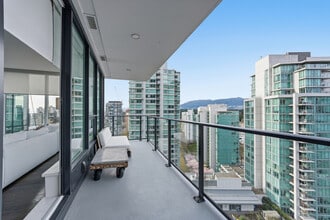 620 Cardero St, Unit SI ID1515261P in Vancouver, BC - Building Photo - Building Photo