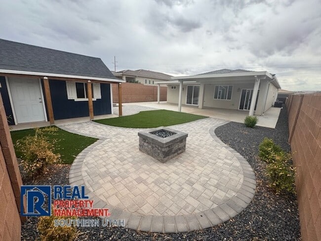 3568 175 N St in Hurricane, UT - Building Photo - Building Photo
