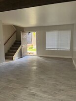 6012 Auburn St in Bakersfield, CA - Building Photo