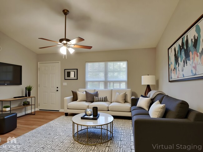 366 Lockwood Dr in Clayton, NC - Building Photo - Building Photo