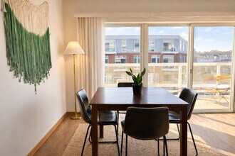 1640 N Water St, Unit ID1379064P in Milwaukee, WI - Foto de edificio - Building Photo