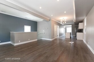 3625 W Oakdale Ave, Unit #2 in Chicago, IL - Building Photo - Building Photo