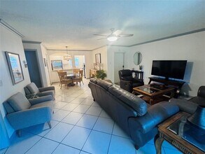 207 Tropic Isle Dr in Delray Beach, FL - Building Photo - Building Photo