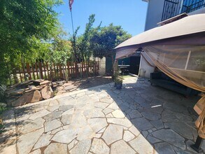 6827 Murietta Ave in Van Nuys, CA - Building Photo - Building Photo