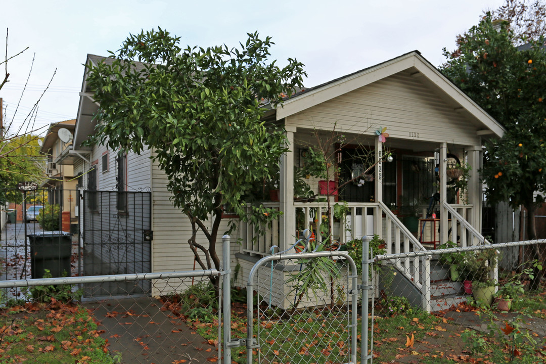 1109 W St in Sacramento, CA - Foto de edificio