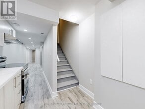 80 Armilia Pl in Whitby, ON - Building Photo - Building Photo