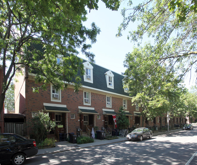 Fred Dowling Co-Op in Toronto, ON - Building Photo - Building Photo