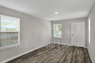 1256 Pippin St in Jacksonville, FL - Building Photo - Building Photo