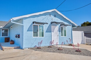 6383 Lake Arago Ave in San Diego, CA - Building Photo