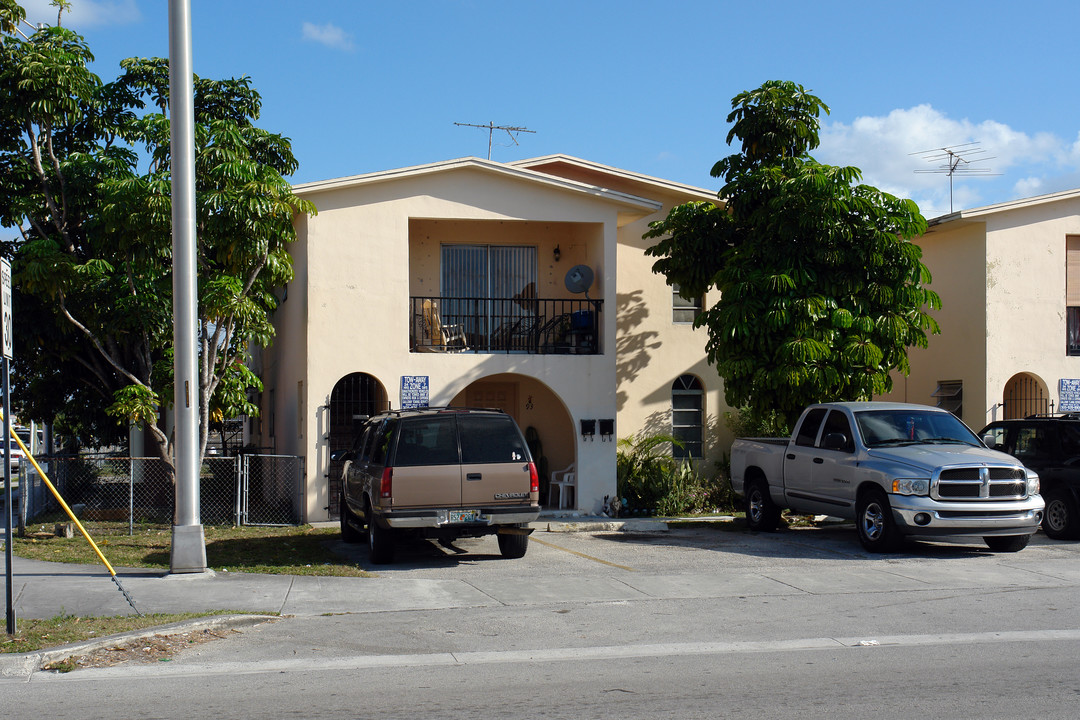 91 W 23rd St in Hialeah, FL - Building Photo