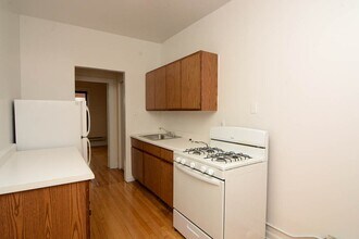 822 W Waveland Ave in Chicago, IL - Building Photo - Building Photo