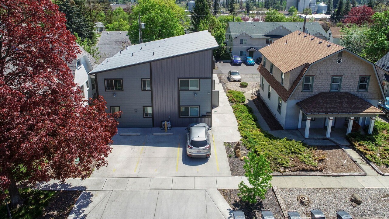 317 5th St, Unit 317 5th St Unit 1 in Cheney, WA - Building Photo