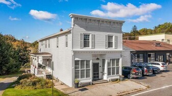 10 Anthony St in Hillsdale, NY - Building Photo