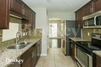 1014 Enderbury Dr in Indian Trail, NC - Foto de edificio - Building Photo