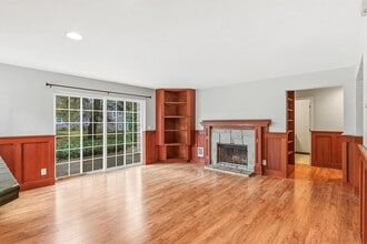 8540 SW Curry Dr in Wilsonville, OR - Building Photo - Building Photo