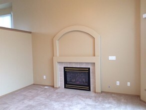 5616 107th Pl NE in Marysville, WA - Foto de edificio - Building Photo