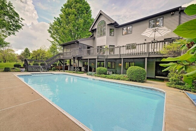 property at 3730 E Devonshire Ln