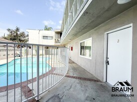 6336 Tujunga Ave in Los Angeles, CA - Building Photo