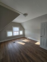 83 Sachem St, Unit 1 in New Haven, CT - Building Photo - Building Photo